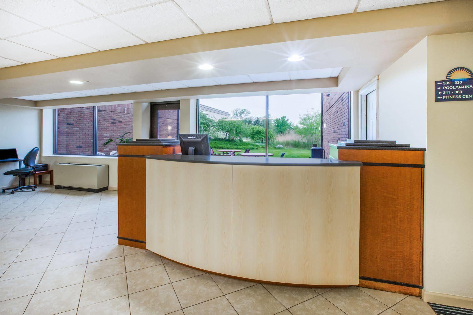 Days Inn By Wyndham Midland Buitenkant foto